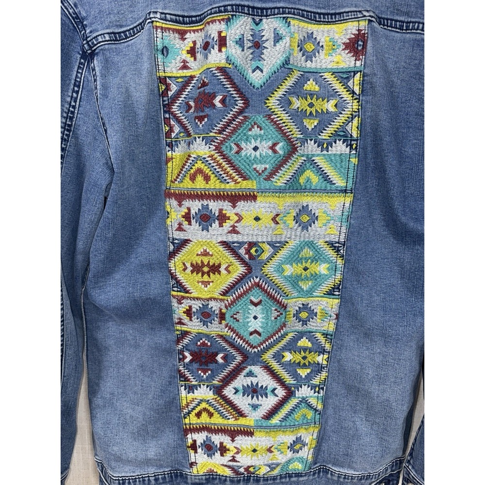 LULAROE Jaxon Jean Jacket Women's XL Embroidered Southwestern Denim Pockets - Picture 4 of 9